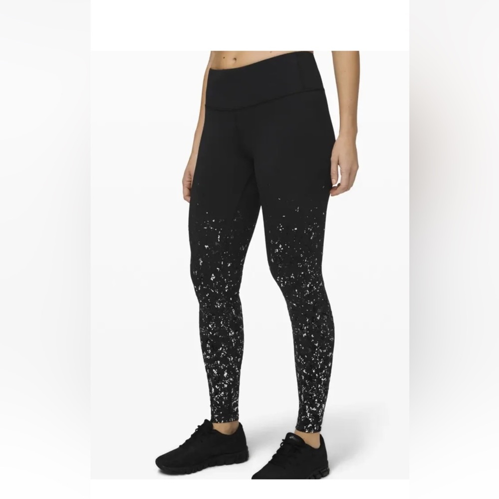 Lululemon wunder under black and silver deep coal speckle size 4